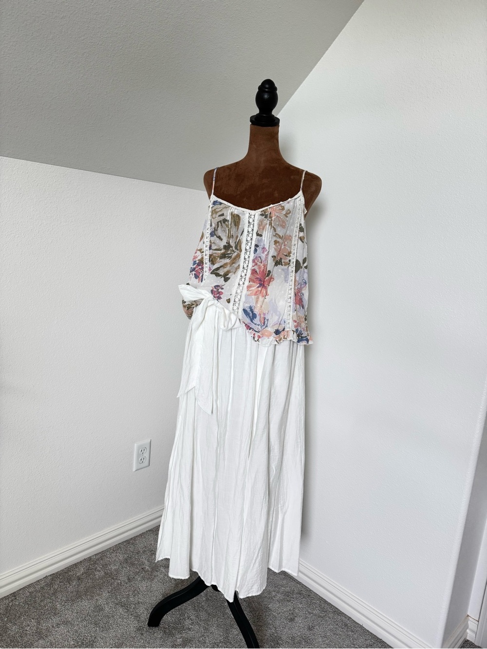 Love Stitch Pastel Floral Lace Tank with Final Touch Skirt with Tie and Slit.